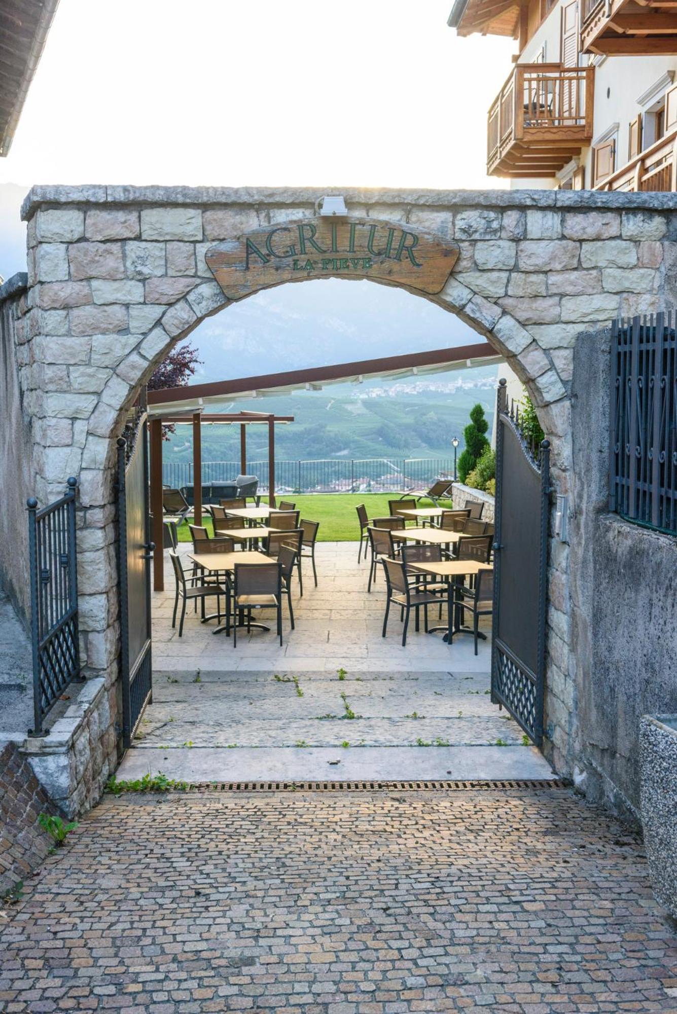 הוילה Taio Agritur La Pieve מראה חיצוני תמונה